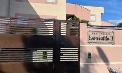 Casa para Alugar em Villaggio - Botujuru, Mogi das Cruzes/SP