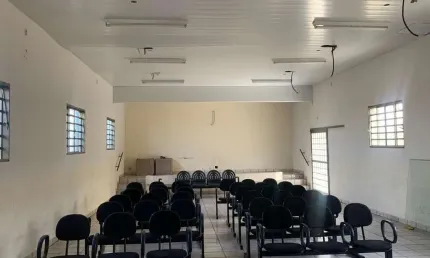 Sala Comercial para Venda em Uberlândia, Tocantins, 1 dormitório, 2 banheiros, 1 vaga