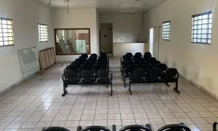 Imóvel Comercial para Venda em Uberlândia, Tocantins, 1 dormitório, 2 banheiros, 1 vaga