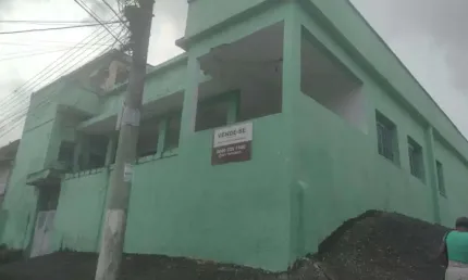 Imóvel Comercial para Venda em Queimados, Vila São Francisco, 1 dormitório, 2 banheiros