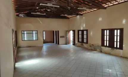 Sala Comercial para Venda em Feira de Santana, Muchila, 1 dormitório, 2 banheiros