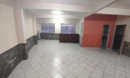 Imóvel Comercial para Venda em Além Paraíba, Vila Laroca, 1 dormitório, 2 banheiros