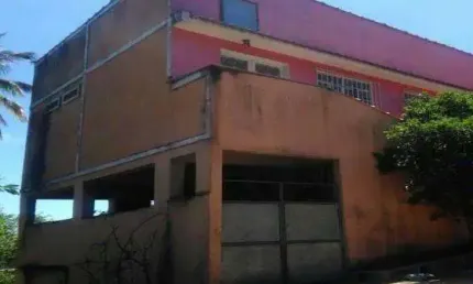 Sobrado para Venda em São Gonçalo, Itaoca, 2 dormitórios, 3 banheiros