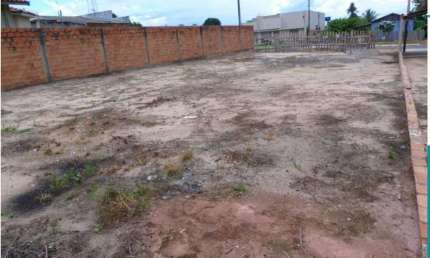 Terreno à venda na Avenida Osvaldo Bertozzi, 2343, Setor Misto, Chupinguaia