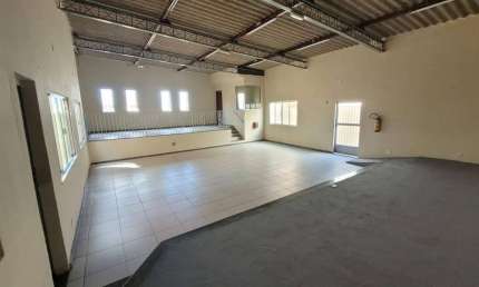 Sala Comercial para Venda em São Pedro da Aldeia, São José, 1 dormitório, 2 banheiros