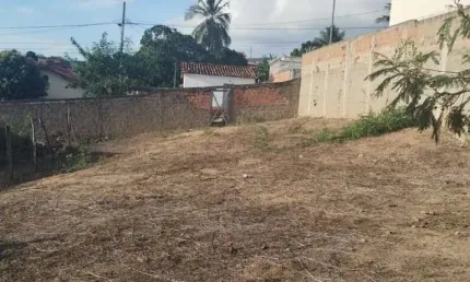 Terreno à venda na Rua Prefeito Estevão Melo, 20, Centro, Jacinto