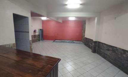 Ponto Comercial para Venda em Além Paraíba, Vila Laroca, 1 dormitório, 2 banheiros