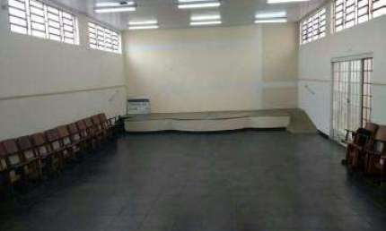 Ponto Comercial para Venda em Uberaba, Vila São Vicente, 1 dormitório, 2 banheiros