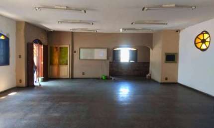 Ponto Comercial para Venda em São Gonçalo, Boaçu, 1 dormitório, 2 banheiros, 4 vagas