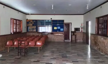 Ponto Comercial para Venda em Araruama, Centro, 1 dormitório, 2 banheiros, 1 vaga