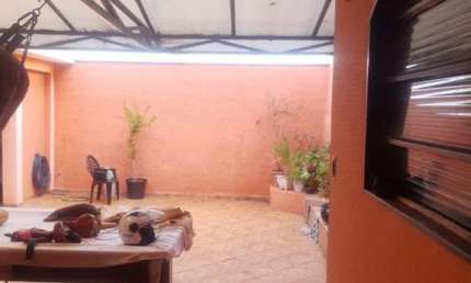 Casa para Venda em Ribeirão Preto, Vila Tibério, 3 dormitórios, 1 suíte, 2 banheiros, 3 vagas