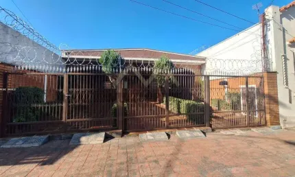 Casa para Locação em Ribeirão Preto, Vila Tibério, 3 dormitórios, 1 suíte, 1 banheiro, 6 vagas