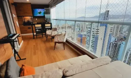APARTAMENTO 3 SUÍTES COM VISTA MAR NO CORAÇÃO DO GONZAGA