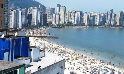 Kitnet em frente a praia do Gonzaguinha , Valor R$165.000,00