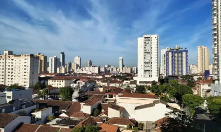 Apartamento com 1 dormitório e vaga demarcada no bairro do embaré