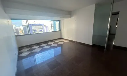 3 Quartos na Pituba - 2 Suites - Nascente - Armários - 2 Vagas Soltas