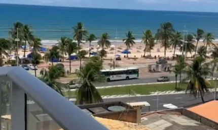 Quarto e Sala em Piatã - Frente Mar - Varanda Vista Livre Mar