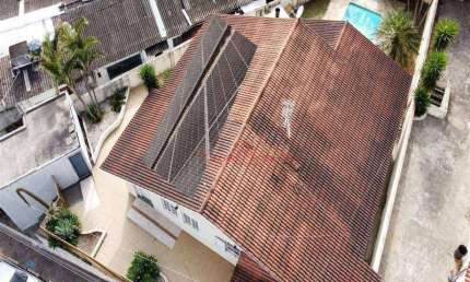 Casa com 3 dormitórios à venda, 200 m² por R$ 2.000.000,00 - Jardim Rincão - Arujá/SP