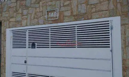 Sobrado com 3 dormitórios à venda, 223 m² por R$ 720.000,00 - Portão - Arujá/SP