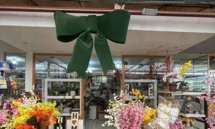 OPORTUNIDADE- Passo o ponto- Ateliê/Loja à venda, dentro do Otsubo Center- Itaquaquecetuba/SP