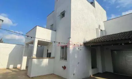 Sobrado com 2 dormitórios para alugar por R$ 2.900,00/mês - Centro Residencial - Arujá/SP