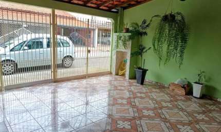 Casa para Venda em São José dos Campos, Jardim Del Rey, 3 dormitórios, 1 suíte, 1 banheiro, 2 vagas