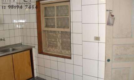 Casa para Locação em São José dos Campos, Jardim São Dimas, 1 dormitório, 1 banheiro