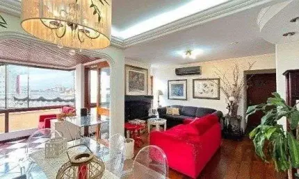 Apartamento com 3 Dormitórios, Suíte e Sacada e 1 vaga - 115m² - Petrópolis