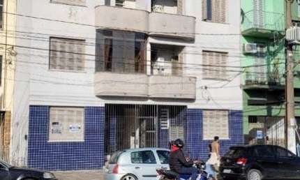 Schumacher loca apt° térreo com terraço, 2 quartos, cozinha semi-mob,  churrasqu