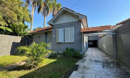 Casa com 3 quartos à venda na Avenida Flamengo, 430, Ipanema, Porto Alegre