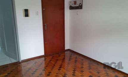 Apartamento,2 quartos,na Salgado Filho,fundos e silencioso