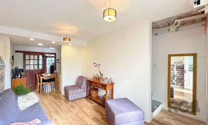 Casa com 2 quartos à venda na Rua Baldoino Bottini, 368, Hípica, Porto Alegre