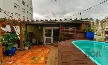 Cobertura 125m² - 3 dormitórios, 2 vagas no bairro Petrópolis