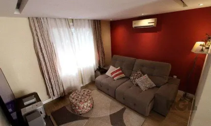Apartamento 2 dormitórios à venda Floresta Porto Alegre/RS