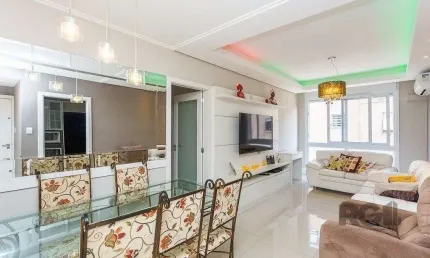 Excelente apartamento de 108m² com 3 dormitórios sendo 1 suíte.