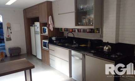 Casa com 3 quartos à venda na Rua Magalhães Calvet, 150, Sarandi, Porto Alegre