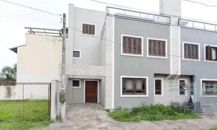 Sobrado 2 dormitórios  mais terreno de esquina de 192m2