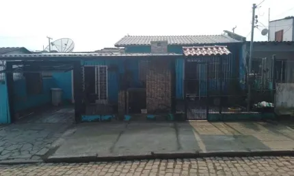 Casa com 3 quartos à venda na Acesso G, 621, Restinga, Porto Alegre