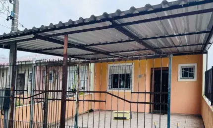 Casa com 2 quartos à venda na Rua Clóvis Stenzel, 642, Restinga, Porto Alegre
