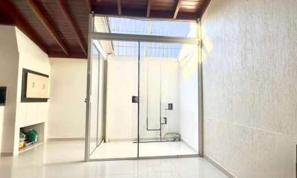 Casa em condominio , 2 dorm, 1 vaga, bairro Sarandi, condomínio Acapulco.