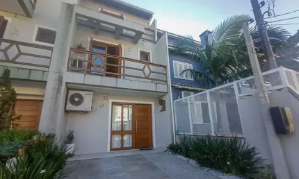 Casa com 3 quartos à venda na Rua Pau-Brasil, 43, Hípica, Porto Alegre