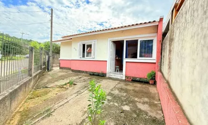 Casa com 2 quartos à venda na Rua Pedro Faria, 475, Hípica, Porto Alegre