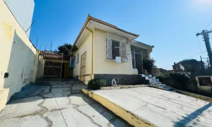 Casa com 2 quartos à venda na Avenida Professor Oscar Pereira, 3299, Cascata, Porto Alegre