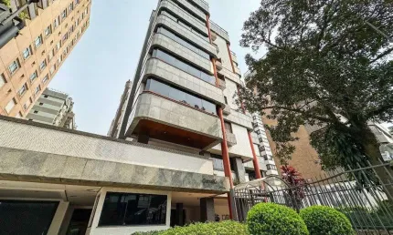 Ótimo apartamento desocupado no coração da Bela Vista! com 161m2
