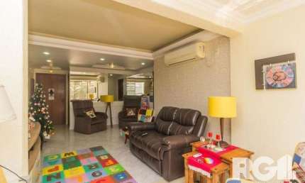 Apartamento 110m² privativos 3 dormitórios, churrasqueira e Elevador - Rua Elias