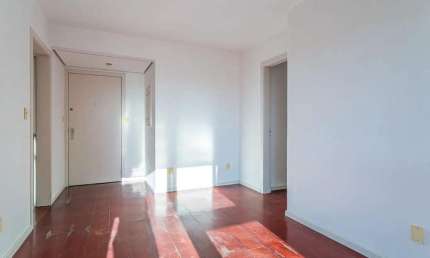 Apartamento de 2 quartos, 76m² privativos e 1 vaga de garagem junto ao Carrefour