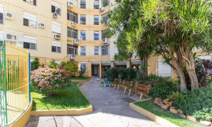 Excelente apartamento 2 dormitórios na av. wenceslau escobar