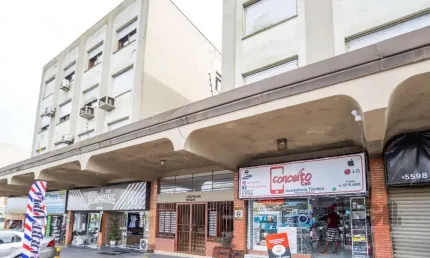 Apartamento 2 dormitórios vaga garagem escriturada mobiliado bairro petrópolis