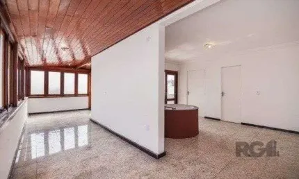 Vende-se bela cobertura de 122m², 2 quartos 2 vagas, desocupado - Auxiliadora