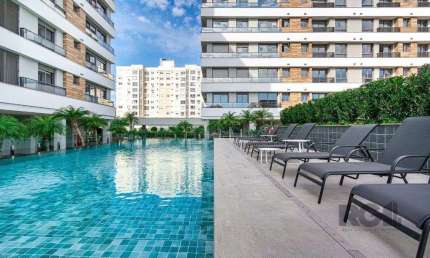 Apartamento no bairro Tristeza de 3 dormitórios e 2 vagas